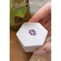 3.12 Ct. Purplish Pink Sapphire from Ceylon (Sri Lanka) Life Style