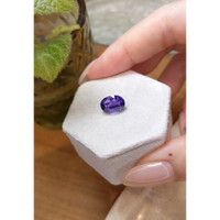 4.57 Ct. Purple Sapphire from Ceylon (Sri Lanka) Life Style