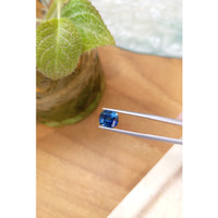 2.75 Ct. Blue Sapphire from Ceylon (Sri Lanka) Life Style