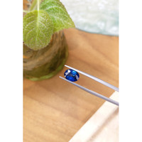 3.05 Ct. Blue Sapphire from Ceylon (Sri Lanka) Life Style