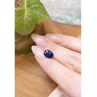 3.05 Ct. Blue Sapphire from Ceylon (Sri Lanka) Life Style