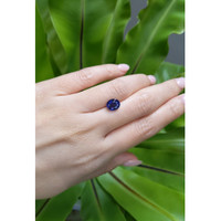 2.98 Ct. Blue Sapphire from Ceylon (Sri Lanka) Life Style