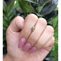 1.31 Ct. Greenish Brown Sapphire from Madagascar Life Style