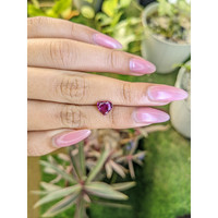 2.13 Ct. Purplish Pink Sapphire from Ceylon (Sri Lanka) Life Style