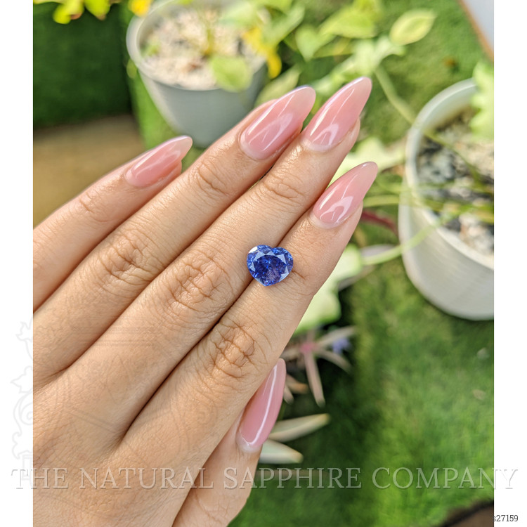 3.98 Ct. Blue Sapphire from Ceylon (Sri Lanka)