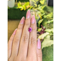 3.17 Ct. Purplish Pink Sapphire from Ceylon (Sri Lanka) Life Style