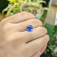 4.07 Ct. Blue Sapphire from Ceylon (Sri Lanka) Life Style