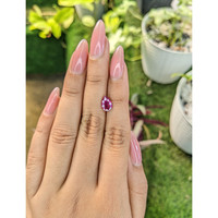 1.40 Ct. Purplish Pink Sapphire from Ceylon (Sri Lanka) Life Style