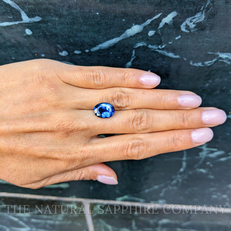 6.91 Ct. Blue Sapphire from Ceylon (Sri Lanka)