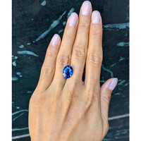6.91 Ct. Blue Sapphire from Ceylon (Sri Lanka) Life Style