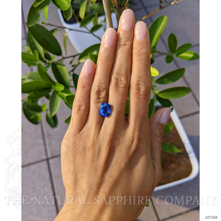6.82 Ct. Blue Sapphire from Ceylon (Sri Lanka)