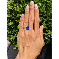 5.06 Ct. Blue Sapphire from Ceylon (Sri Lanka) Life Style
