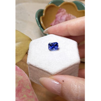 3.58 Ct. Blue Sapphire from Ceylon (Sri Lanka) Life Style