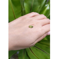 1.16 Ct. Green Sapphire from Ceylon (Sri Lanka) Life Style