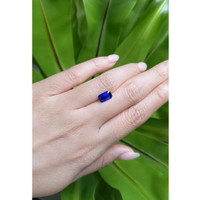 1.94 Ct. Blue Sapphire from Ceylon (Sri Lanka) Life Style
