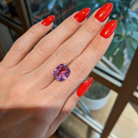 8.46 Ct. Pink Sapphire from Ceylon (Sri Lanka) Life Style