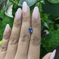 1.52 Ct. Bi Color Sapphire from Africa Life Style