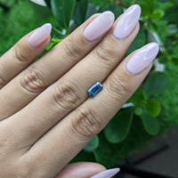 1.18 Ct. Greenish Blue Sapphire from Africa Life Style