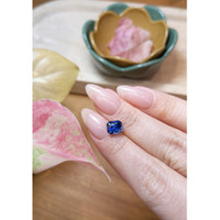 2.12 Ct. Blue Sapphire from Ceylon (Sri Lanka) Life Style