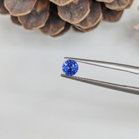 0.51 Ct. Blue Sapphire from Ceylon (Sri Lanka) Life Style