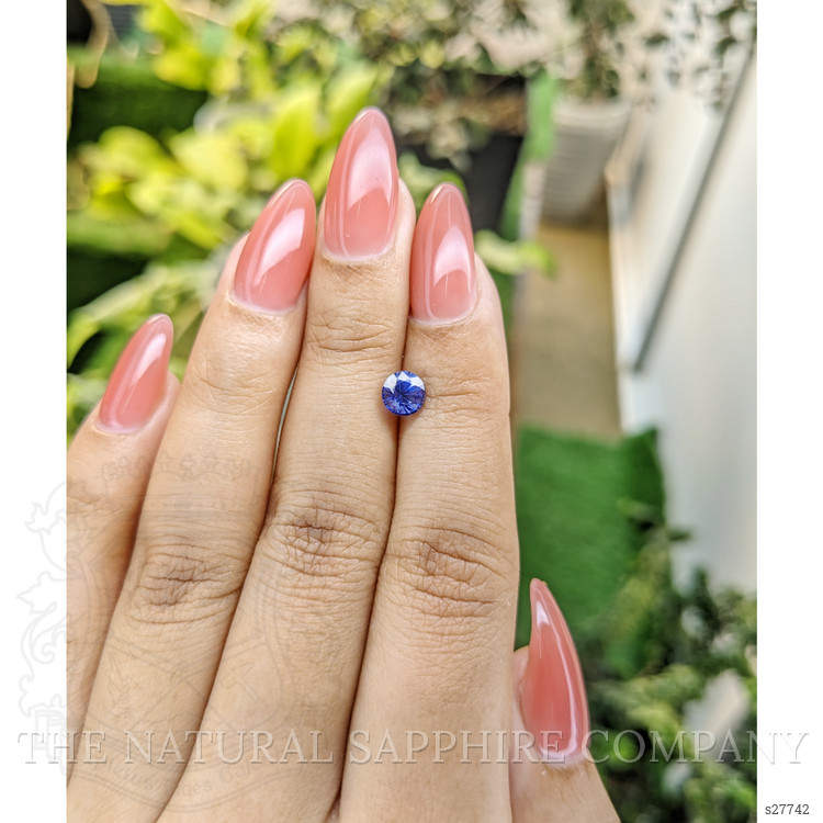 0.98 Ct. Blue Sapphire from Ceylon (Sri Lanka)
