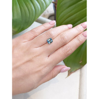 3.02 Ct. Bi Color Sapphire from Ceylon (Sri Lanka) Life Style