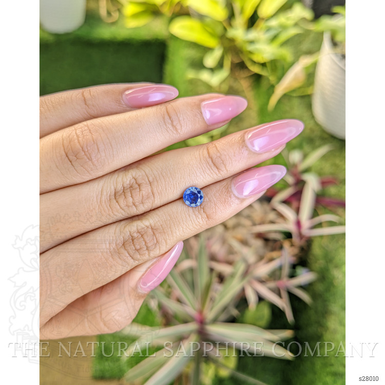1.09 Ct. Blue Sapphire from Ceylon (Sri Lanka)