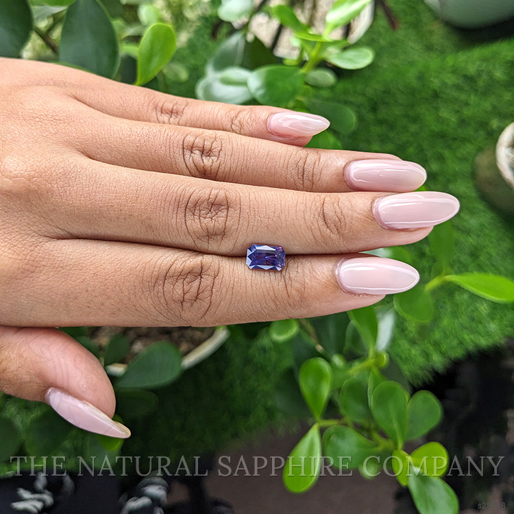 1.43 Ct. Bi Color Sapphire from Ceylon (Sri Lanka)