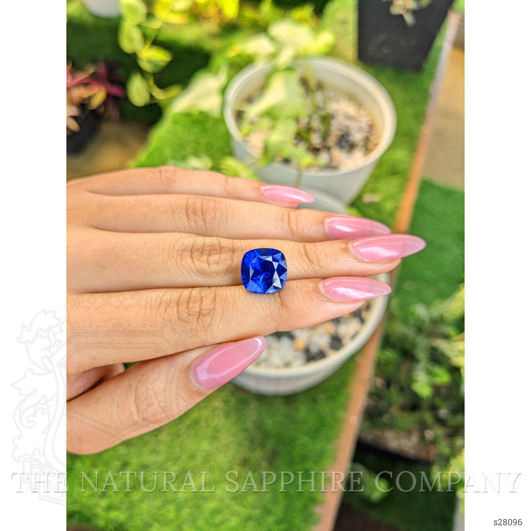 9.04 Ct. Blue Sapphire from Ceylon (Sri Lanka)