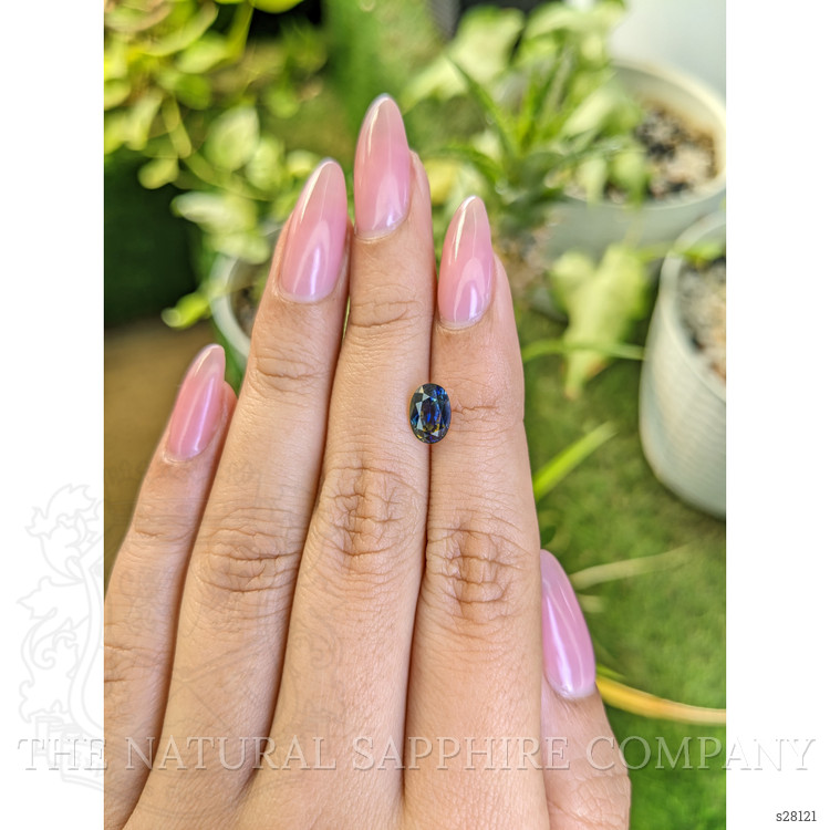 1.73 Ct. Bi Color Sapphire from Ceylon (Sri Lanka)