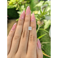 2.18 Ct. White Sapphire from Ceylon (Sri Lanka) Life Style
