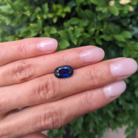 4.17 Ct. Blue Sapphire from Thailand Life Style