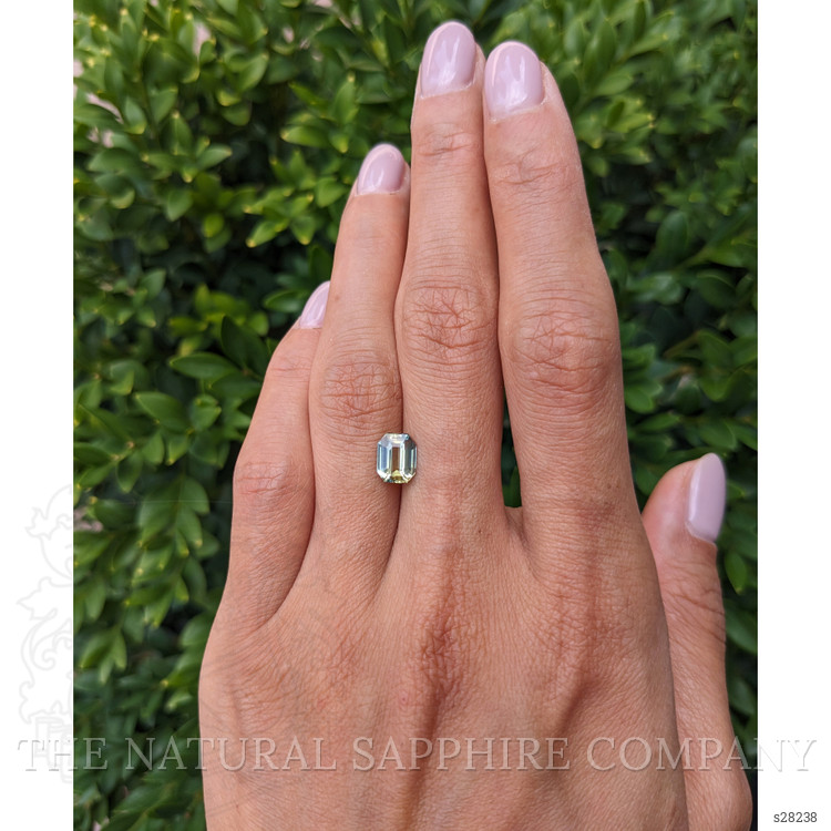 1.70 Ct. Bi Color Sapphire from Ceylon (Sri Lanka)