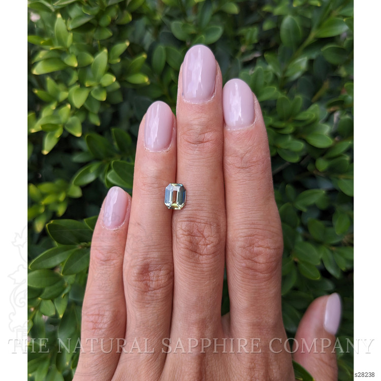 1.70 Ct. Bi Color Sapphire from Ceylon (Sri Lanka)