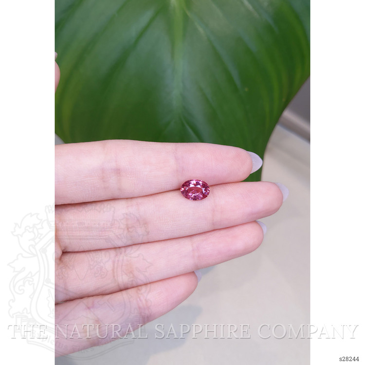 1.93 Ct. Pink Sapphire from Ceylon (Sri Lanka)