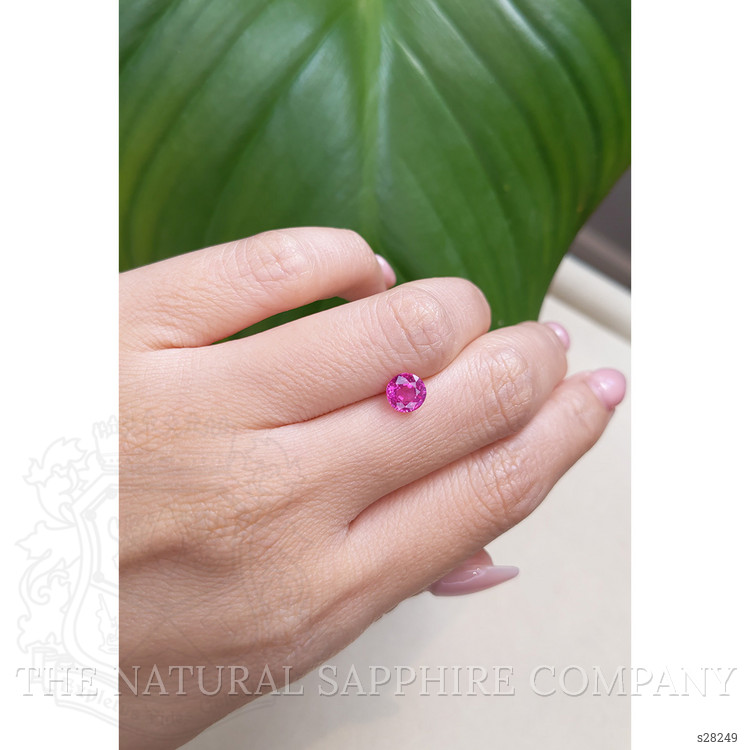1.23 Ct. Pink Sapphire from Ceylon (Sri Lanka)