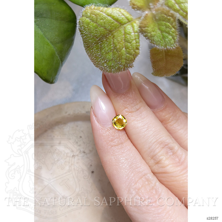 0.95 Ct. Yellow Sapphire from Ceylon (Sri Lanka)
