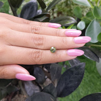 1.67 Ct. Bi Color Sapphire from Madagascar Life Style