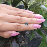 1.10 Ct. Bi Color Sapphire from Madagascar Life Style