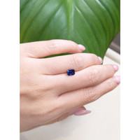 1.04 Ct. Blue Sapphire from Ceylon (Sri Lanka) Life Style