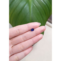 1.04 Ct. Blue Sapphire from Ceylon (Sri Lanka) Life Style