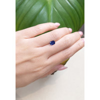 1.13 Ct. Blue Sapphire from Ceylon (Sri Lanka) Life Style