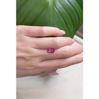 1.73 Ct. Pink Sapphire from Ceylon (Sri Lanka) Life Style