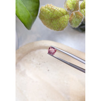 2.14 Ct. Padparadscha Sapphire from Madagascar Life Style