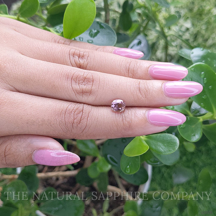 1.34 Ct. Padparadscha Sapphire from Ceylon (Sri Lanka)