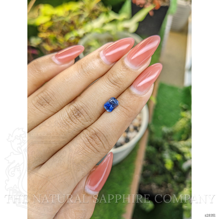 1.42 Ct. Bi Color Sapphire from Ceylon (Sri Lanka)