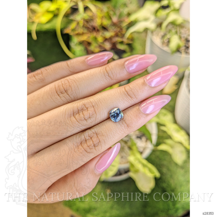 2.31 Ct. Bi Color Sapphire from Ceylon (Sri Lanka)