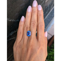 7.22 Ct. Blue Sapphire from Ceylon (Sri Lanka) Life Style