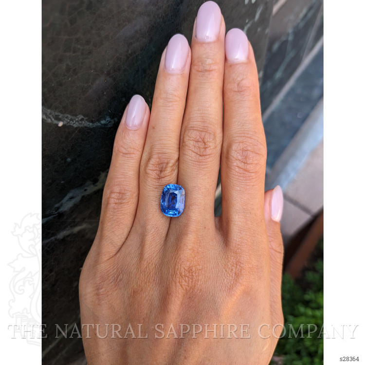 7.22 Ct. Blue Sapphire from Ceylon (Sri Lanka)