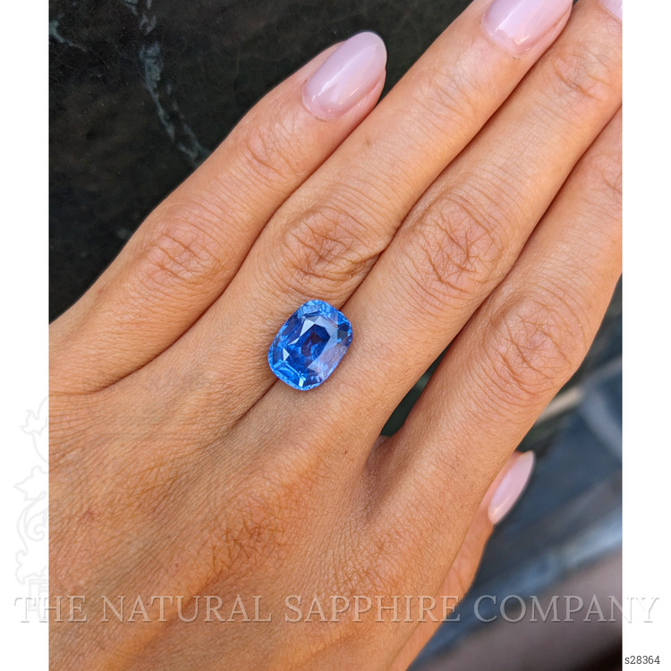 7.22 Ct. Blue Sapphire from Ceylon (Sri Lanka)